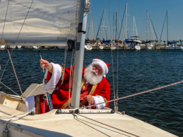 Santa Ken Pass a Grill